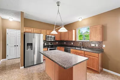6176 Spires Drive, Miami Township, OH 45140 - Photo 4