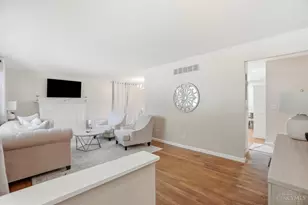 2484 Wingham Dr, Green Township, OH 45238 - Photo 12