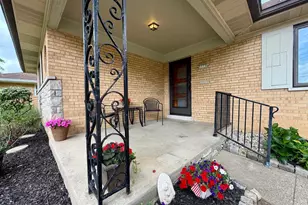 5575 Edger Dr, Green Township, OH 45239 - Photo 6
