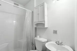 3718 Forest Ct, Cheviot, OH 45211 - Photo 12