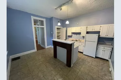 2143 W Clifton Avenue, Cincinnati, OH 45219 - Photo 10