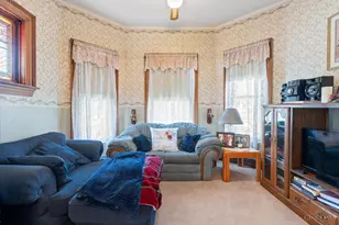 305 E Central Ave, West Carrollton, OH 45449 - Photo 4