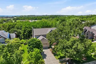 7607 Providence Woods Ct, West Chester, OH 45069 - Photo 2
