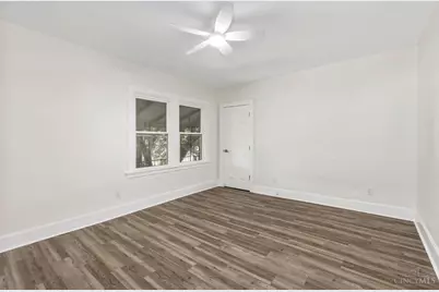 2011 Highland Avenue, Cincinnati, OH 45219 - Photo 20