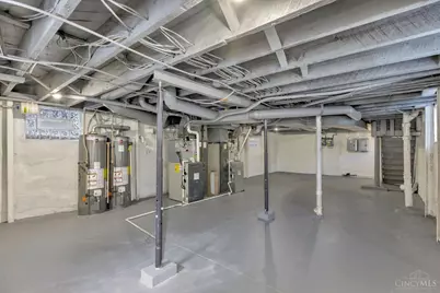 2011 Highland Avenue, Cincinnati, OH 45219 - Photo 32