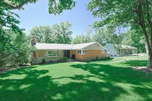 228 Poage Farm Rd, Wyoming, OH 45215 - Photo 2