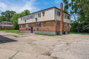 6118 Stover Ave, Golf Manor, OH 45237 - Photo 4
