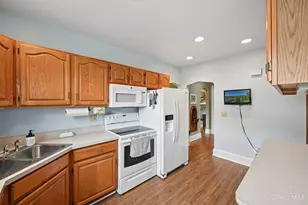 4448 Foley Rd, Cincinnati, OH 45238 - Photo 12