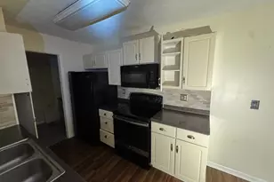 9810 Regatta Dr, Colerain Township, OH 45252 - Photo 8