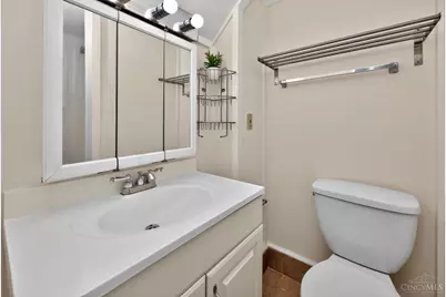 9520 West Avenue, Blue Ash, OH 45242 - Photo 30