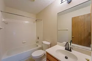 6559 Vonnie Vale Ct, Fairfield Township, OH 45011 - Photo 18