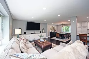 8989 Paw Paw Ln, Sycamore Township, OH 45242 - Photo 6