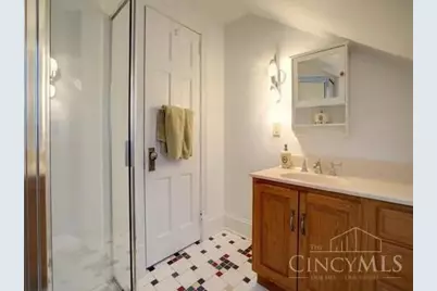 715 Brooks Avenue, Wyoming, OH 45215 - Photo 18