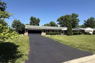 8903 Cavalier Dr, Springfield Township, OH 45231 - Photo 2