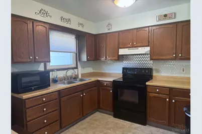 8543 Kingston Drive, Franklin, OH 45005 - Photo 14