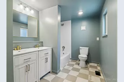 4214 Cherry Street, Cincinnati, OH 45223 - Photo 20