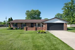 3839 Bayberry Dr, Fairfield Township, OH 45011 - Photo 2