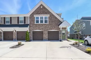 5872 Parkview Ln, Miami Township, OH 45150 - Photo 2