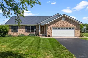 144 Fox Run Dr, Wilmington, OH 45177 - Photo 1
