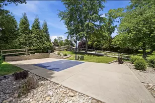 5629 Bluepine Dr, Green Township, OH 45247 - Photo 48