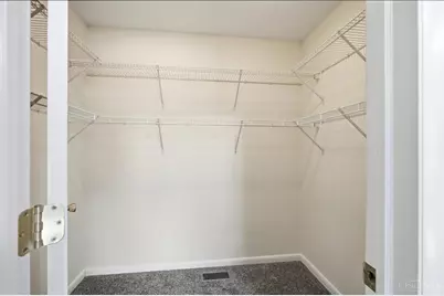 5629 Bluepine Drive, Cincinnati, OH 45247 - Photo 14
