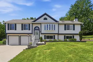 5629 Bluepine Dr, Cincinnati, OH 45247 - Photo 1