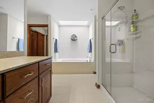 7395 Desert Springs Ct, West Chester, OH 45069 - Photo 24