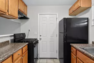 8811 Grenada Dr, Springfield Township, OH 45231 - Photo 10