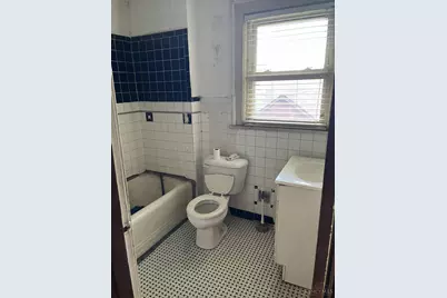 4905 Corinth Avenue, Cincinnati, OH 45237 - Photo 8