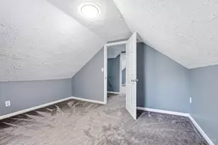 2721 Hyde Park Ave, Cincinnati, OH 45209 - Photo 16
