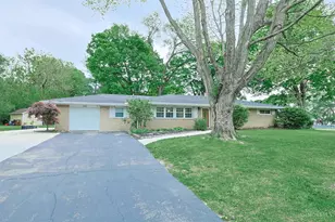 2590 Jerome St, Turtle Creek Township, OH 45036 - Photo 2