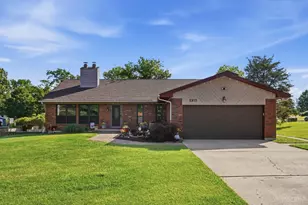 2312 Bevington Ln, Hamilton, OH 45013 - Photo 1