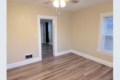 2240 Flora Street, Cincinnati, OH 45219 - Photo 8