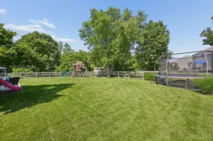 6590 Waverly Park, Hamilton Township, OH 45152 - Photo 40