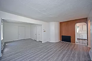 639 Syracuse Ave, Harrison Twp, OH 45405 - Photo 4
