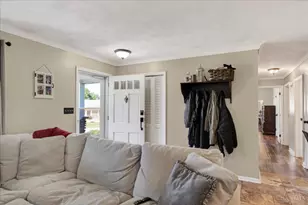 134 Beekin Dr, Hillsboro, OH 45133 - Photo 4