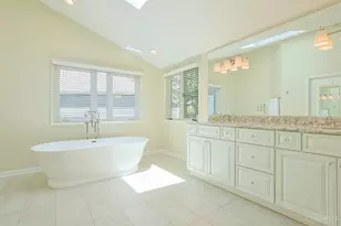 9832 Village View Ct, Blue Ash, OH 45241 - Photo 22
