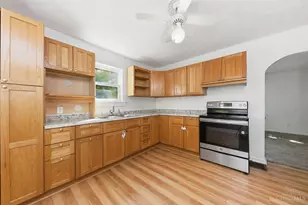 121 McMurchy St, Bethel, OH 45106 - Photo 2