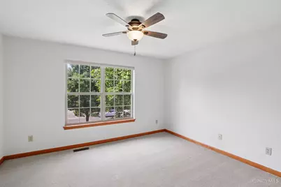 8046 Logan Ridge Drive, West Chester, OH 45069 - Photo 28
