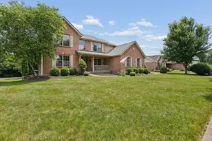8046 Logan Ridge Dr, West Chester, OH 45069 - Photo 2