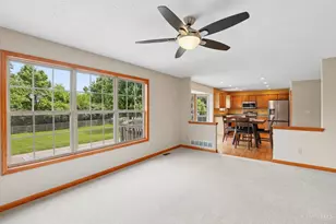 8046 Logan Ridge Dr, West Chester, OH 45069 - Photo 12