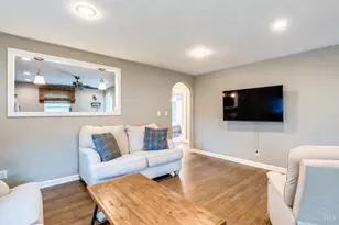 271 Ihle Dr, Delhi Township, OH 45238 - Photo 8