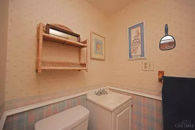 11786 Elkwood Drive, Forest Park, OH 45240 - Photo 32