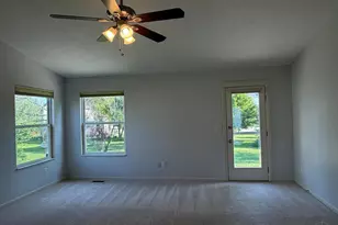 5846 Deerfield Village Dr, Deerfield Township, OH 45040 - Photo 8