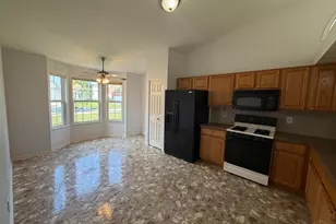 5846 Deerfield Village Dr, Deerfield Township, OH 45040 - Photo 4