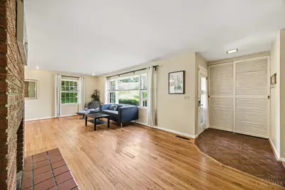 1034 Clifton Hills Avenue, Cincinnati, OH 45220 - Photo 4