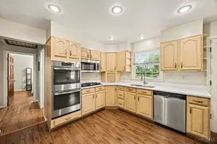 1034 Clifton Hills Ave, Cincinnati, OH 45220 - Photo 8