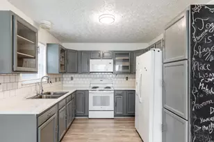 4538 Lucerne Ave, Cincinnati, OH 45227 - Photo 8