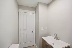 2213 Oxford State Rd, Middletown, OH 45044 - Photo 10