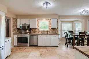 1193 McDonogh Dr, Union Township, OH 45103 - Photo 8